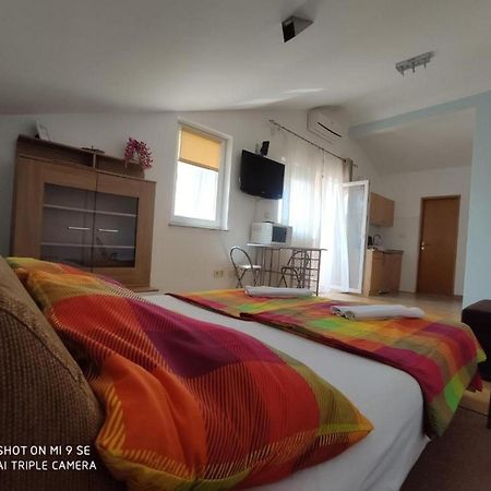 Apartments Vala Vinišće 客房 照片