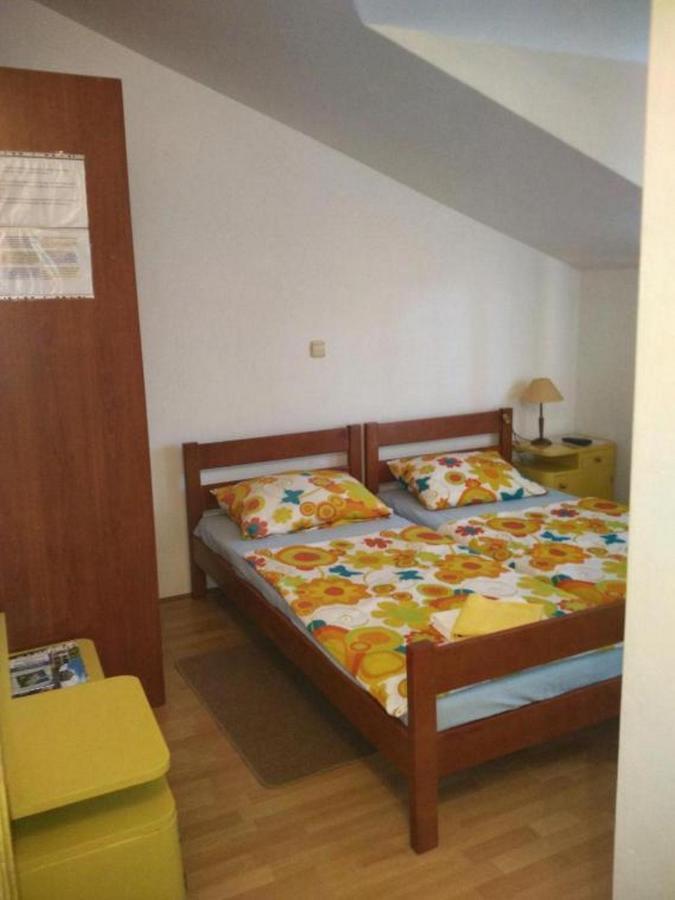 Apartments Vala Vinišće 外观 照片