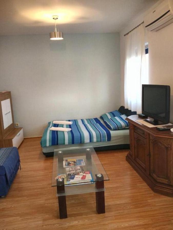 Apartments Vala Vinišće 外观 照片