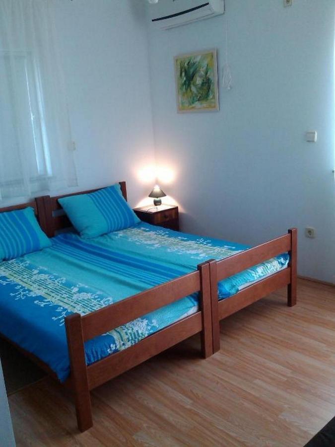 Apartments Vala Vinišće 外观 照片
