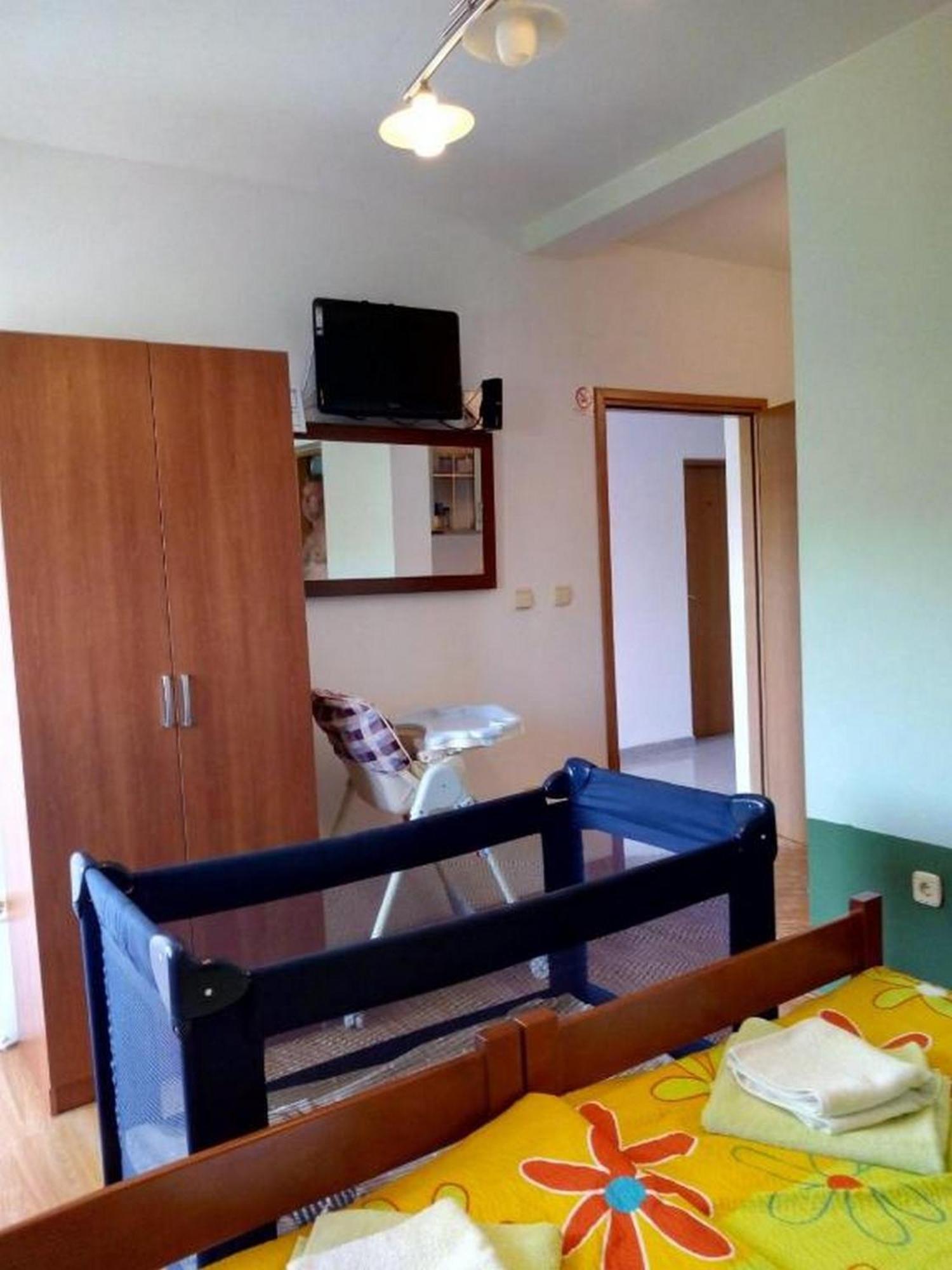 Apartments Vala Vinišće 客房 照片